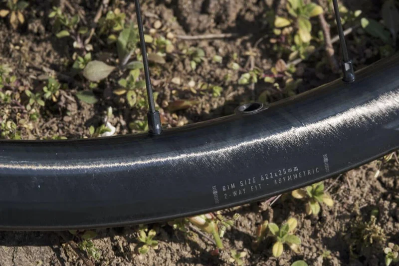 Campagnolo Levante Gravel Carbon Disc Wheelset
