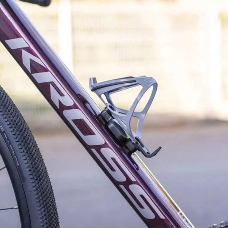 Support pour AirTag sous porte-bidon vélo Optimiz