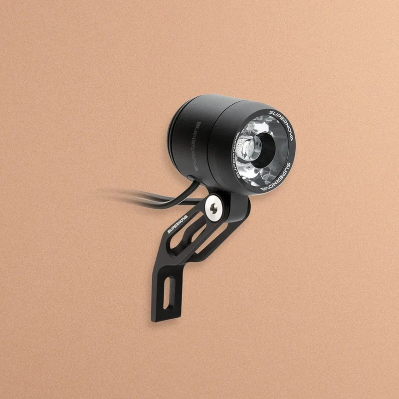 Phare dynamo vélo sur fourche 205 lumens Supernova E3 Pure 3