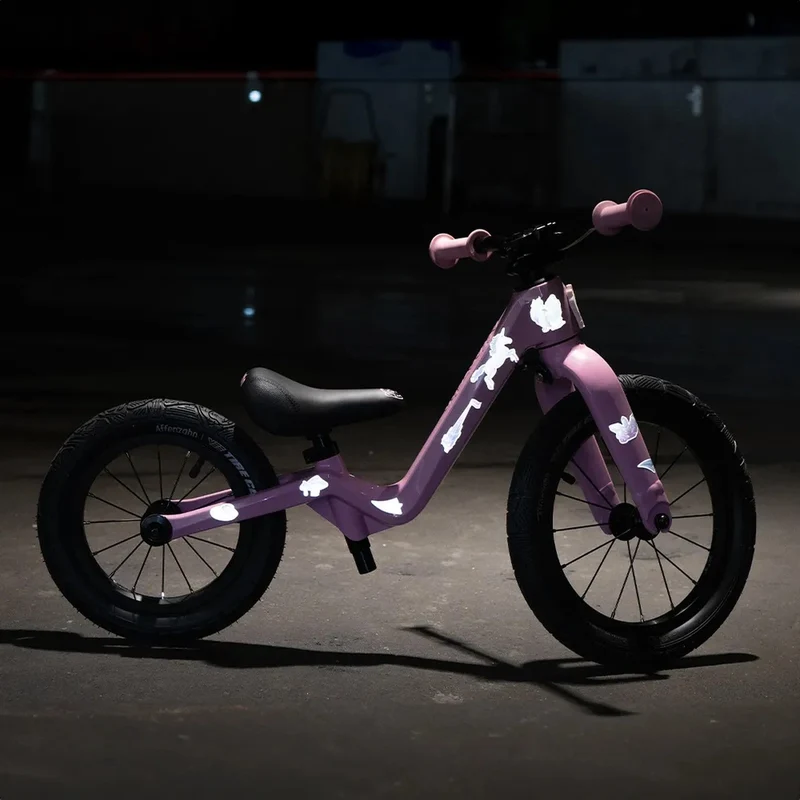 Stickers réfléchissants REFLECTIVE Berlin pour vélo et casque