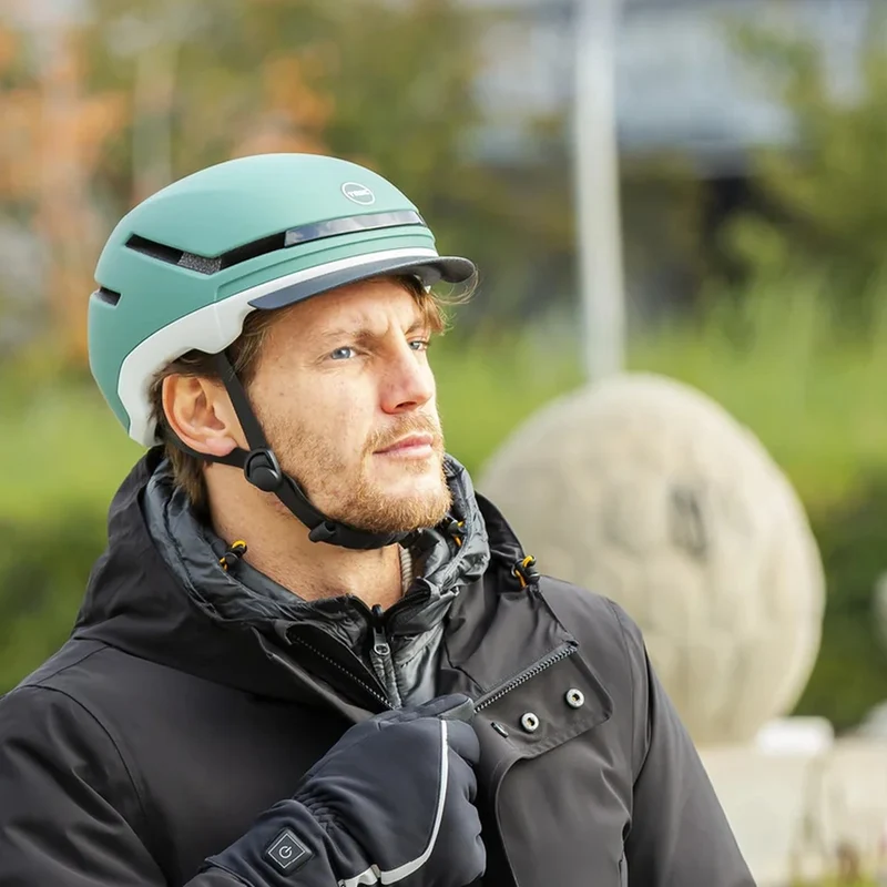 Casque vélo urbain avec clignotants intégrés TAAC Corso