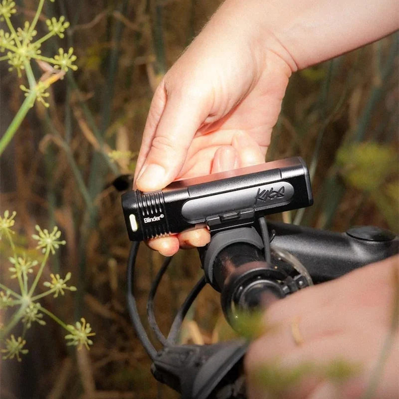 Kit d'éclairage LED vélo Knog Blinder Pro 700 / Plus Rear noir