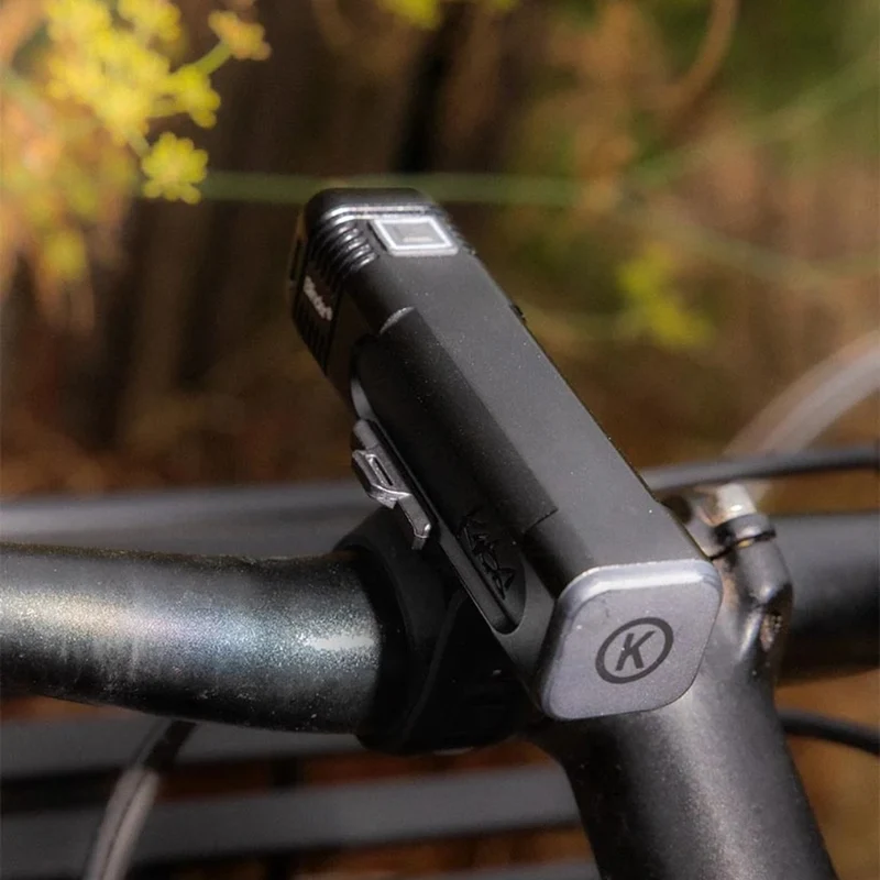 Éclairage LED avant vélo Knog Blinder Pro 700