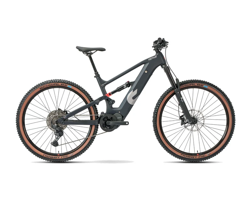 HEPHA – All Mountain 7 Carbon Limited – Black – High Step – 2026