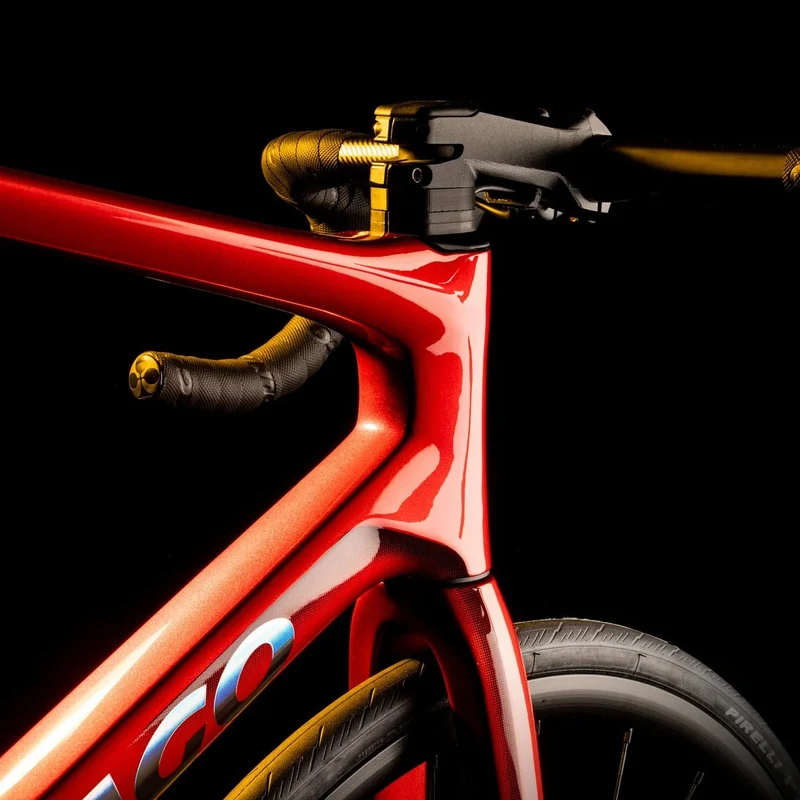 Colnago V4 Carbon Rennrad | Shimano 105 Di2 2x12-fach | Rot