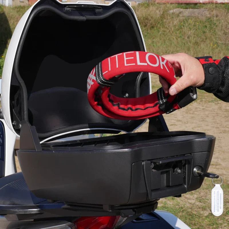Supreme Touring Set - X1 Motorrad und ONE Motorrad