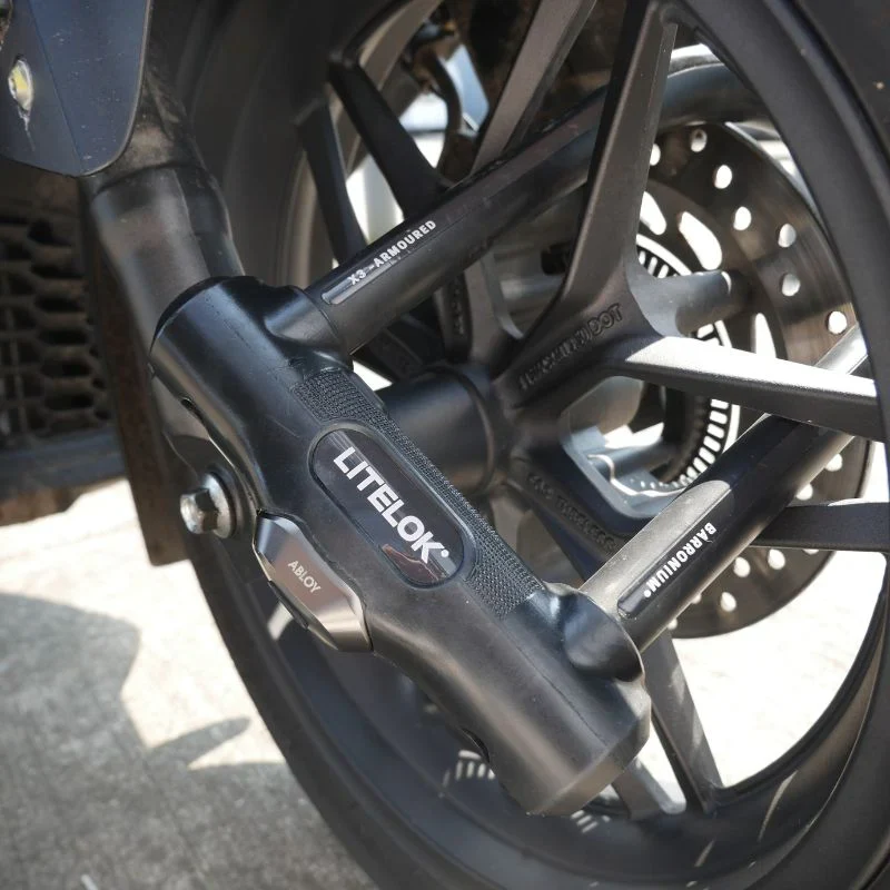 Ultimate Touring Sey - X3 und ONE Motorrad