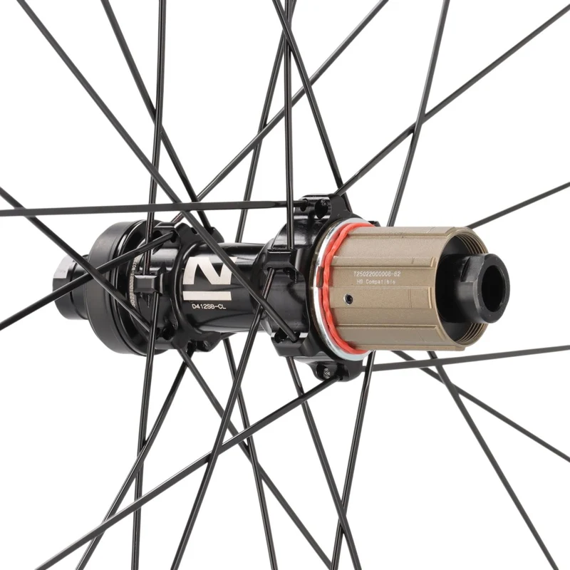 Novatec R6 Disc | Laufradsatz 28" Carbon | Rennrad | Centerlock | 12x100 / 12x142 mm | Shimano HG