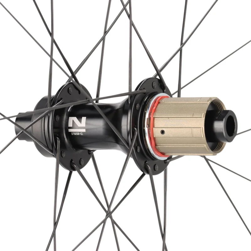 Novatec R3 Disc | Laufradsatz 28" Carbon | Rennrad | Centerlock | 12x100 / 12x142 mm | Shimano HG