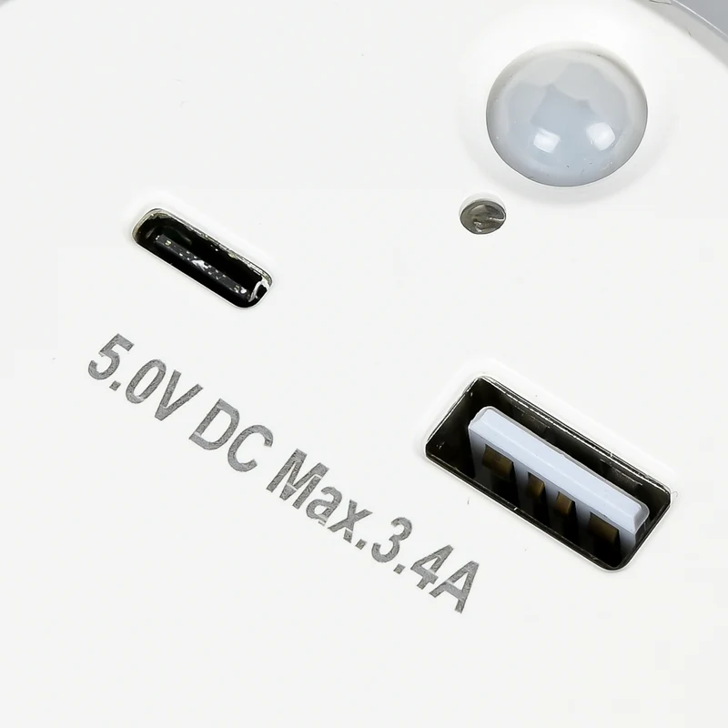 Nachtlicht USB-A und USB-C mit Tag/Nacht + PIR-Sensor – Eingang 230V - 50 Hz, 230V