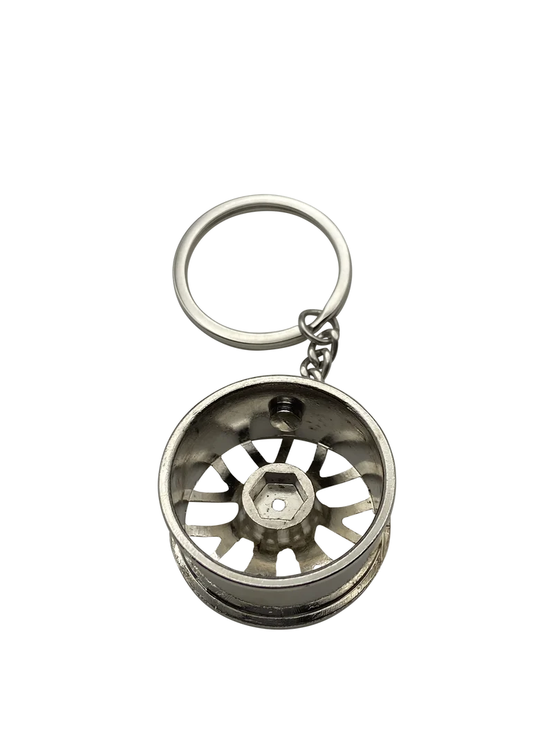 Schlüsselanhänger in Silber Felgendesign