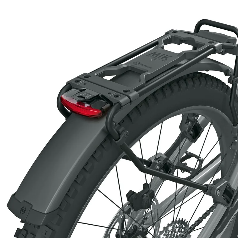 Eclairage arrière sur porte-bagages ou tige de selle SKS Infinity Universal