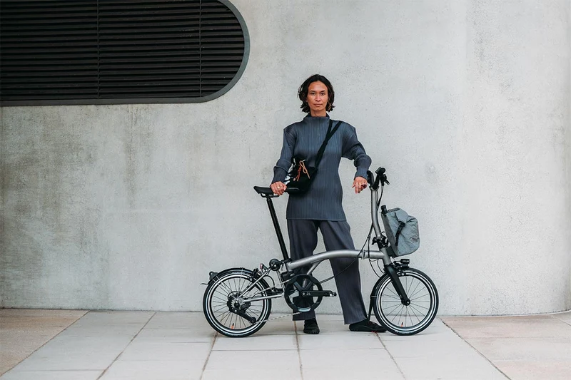 Brompton Electric T Line with Handlebar Control - 4-Speed Folding Bike