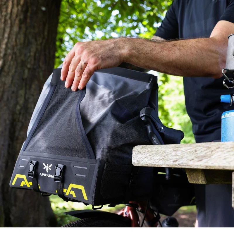 Sacoche porte-bagage avant Apidura front rack pack Expedition