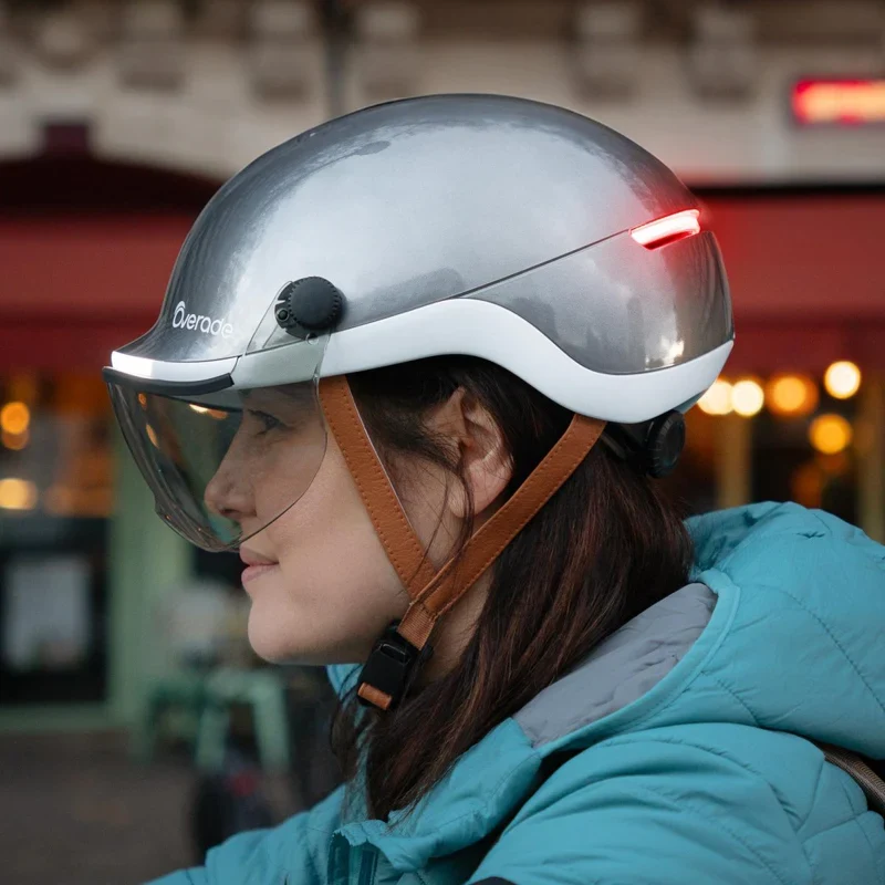 Casque vélo à visière lumineux avec clignotants Overade Life
