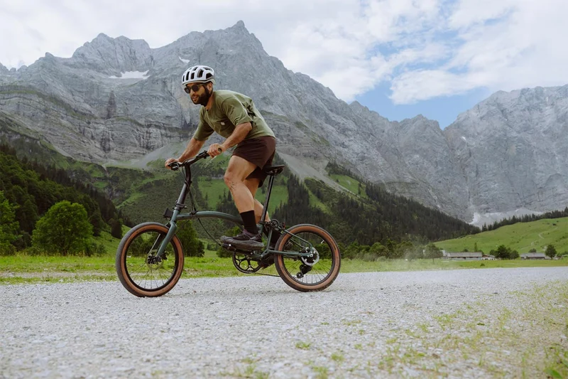 Brompton G Line Folding Bike with Roller Frame - 8-Speed