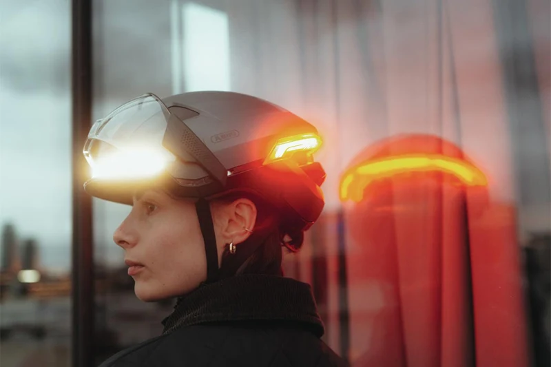 Abus Hyp-E BL.ACE Urban Cycle Helmet with Lights