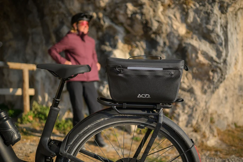 Cube Kathmandu Hybrid One11 HPC SLT 800 Wh E-Bike Easy Entry 28" carbon´n´silverdust