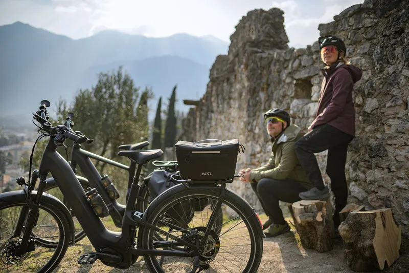 Cube Kathmandu Hybrid One11 HPC SLT 800 Wh E-Bike Easy Entry 28" carbon´n´silverdust