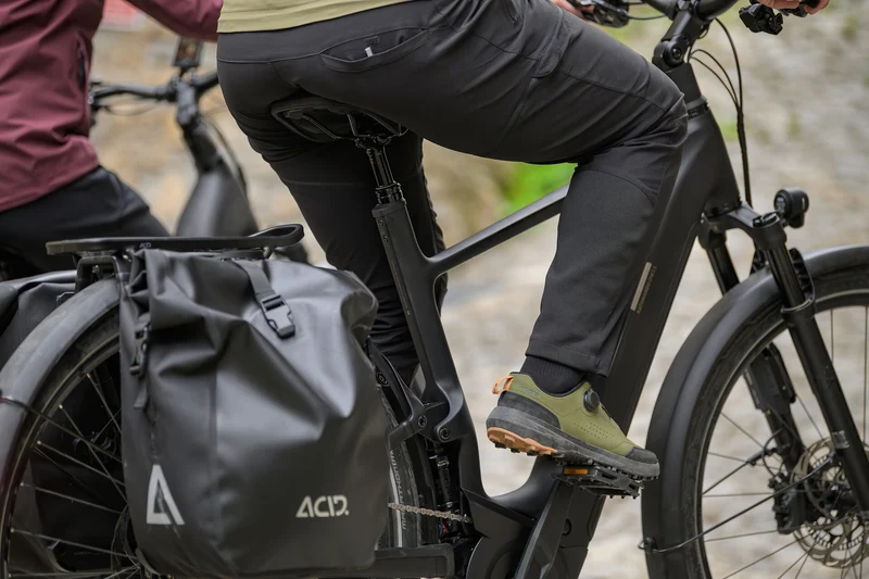 Cube Kathmandu Hybrid One11 HPC SLT 800 Wh E-Bike Easy Entry 28" carbon´n´silverdust