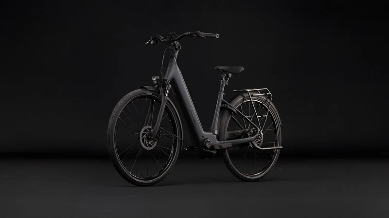 Cube Supreme Hybrid Comfort Pro 600 Wh E-Trekkingbike Easy Entry grey´n´chrome