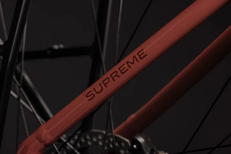 Cube Supreme Hybrid Comfort Pro 600 Wh E-Trekkingbike Easy Entry burgundy´n´claret