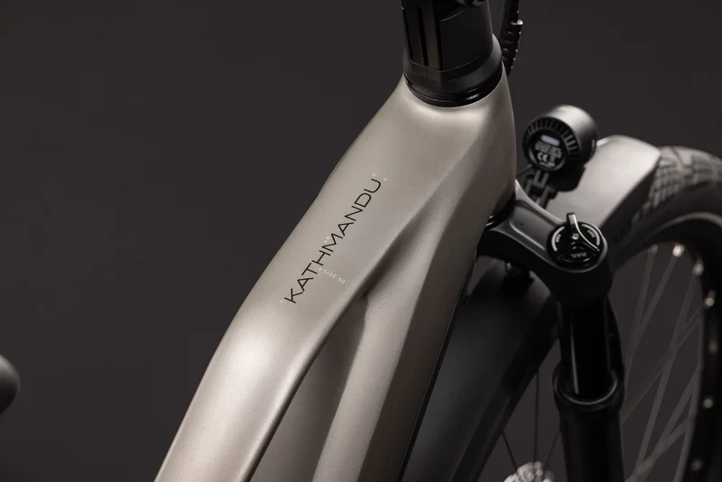 Cube Kathmandu Hybrid SLX 800 Wh E-Trekkingbike Trapeze 28" flashstone´n´chrome