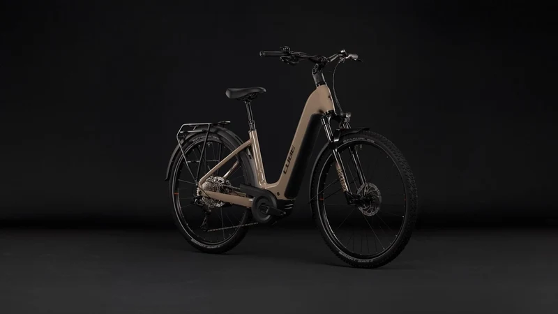 Cube Nuride Hybrid Pro 800 Wh E-Trekkingbike Easy Entry 28" cappuccino´n´black