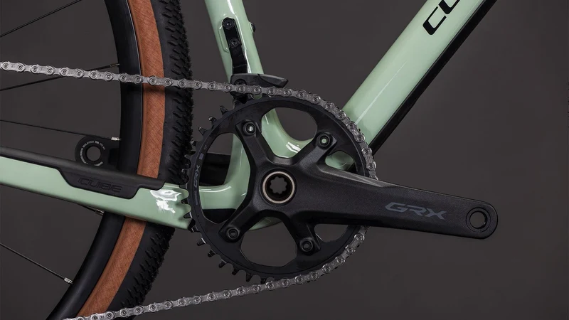 CUBE Nuroad C:62 ONE aloegreen´n´black