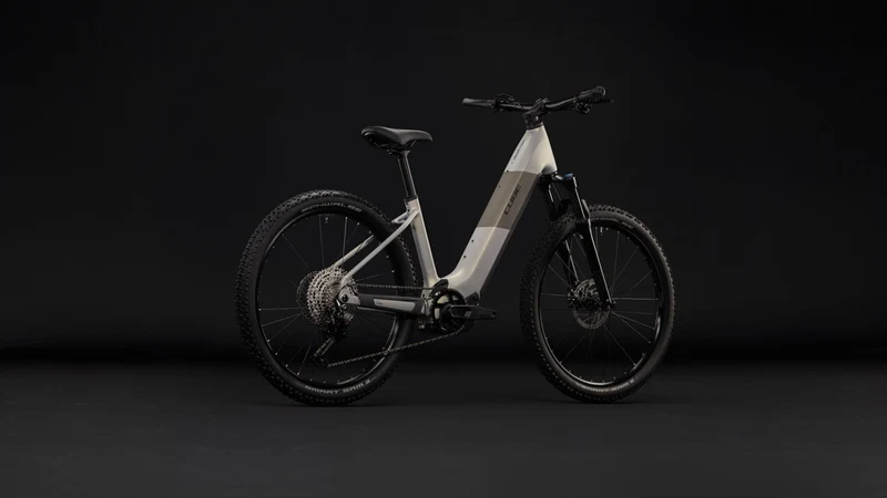 Cube Reaction Hybrid ONE 720 Wh E-Bike Hardtail Easy Entry 27,5" pearlsilver´n´chrome