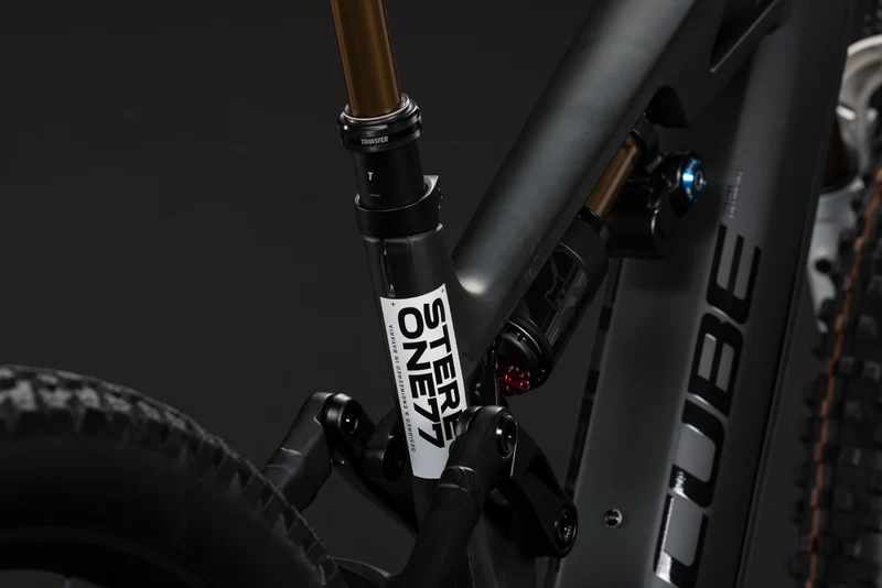 Cube Stereo Hybrid ONE77 HPC AT 800 Wh E-Bike Fully 29" carbon´n´white