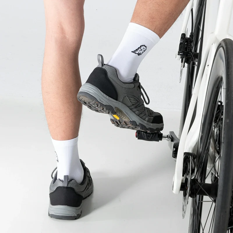 Rennrad Socken, Atmungsaktive Fahrrad Socken mit Verstärkter Ferse & Rutschfestem Schaft 2 Paar