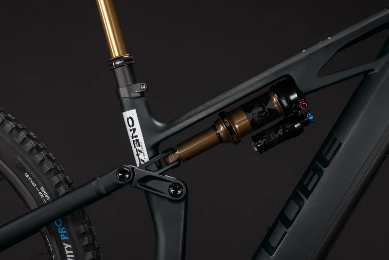 Cube Stereo Hybrid ONE44 HPC AT 800 Wh E-Bike Fully carbon´n´white