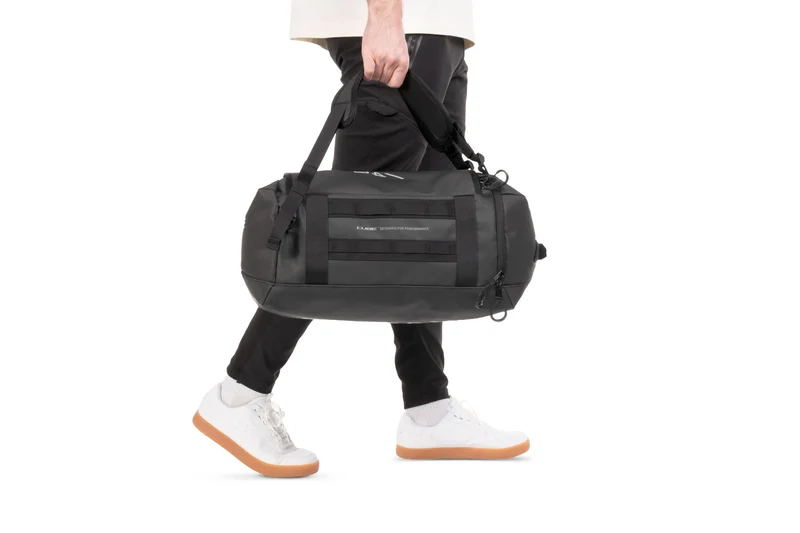 Cube Duffle Bag black 40 L