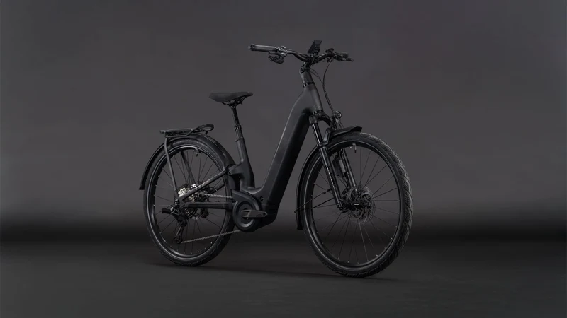 CUBE Kathmandu Hybrid ONE11 HPC SLT 800 carbon´n´silverdust