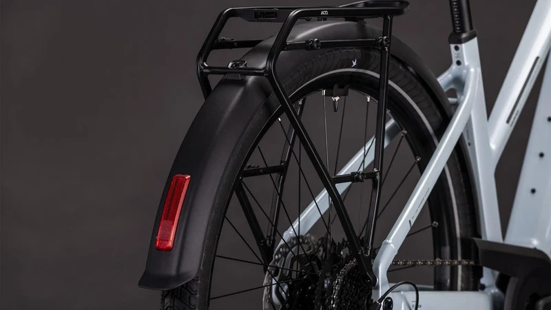 CUBE Touring Hybrid ONE 600 glacier´n´reflex