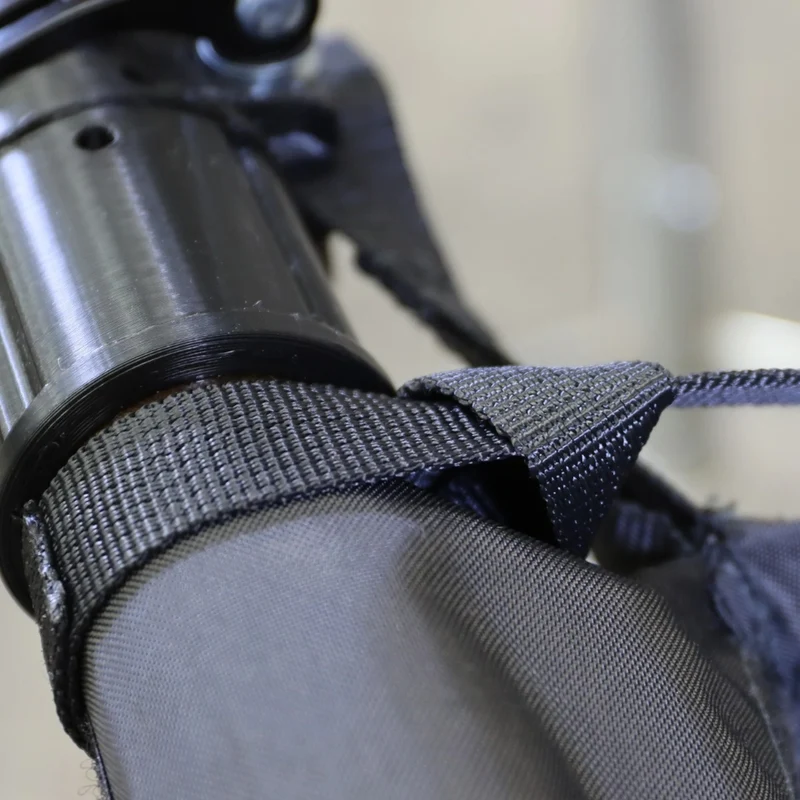 Laisse de sécurité pour chien et remorque vélo Maïna Globe For You