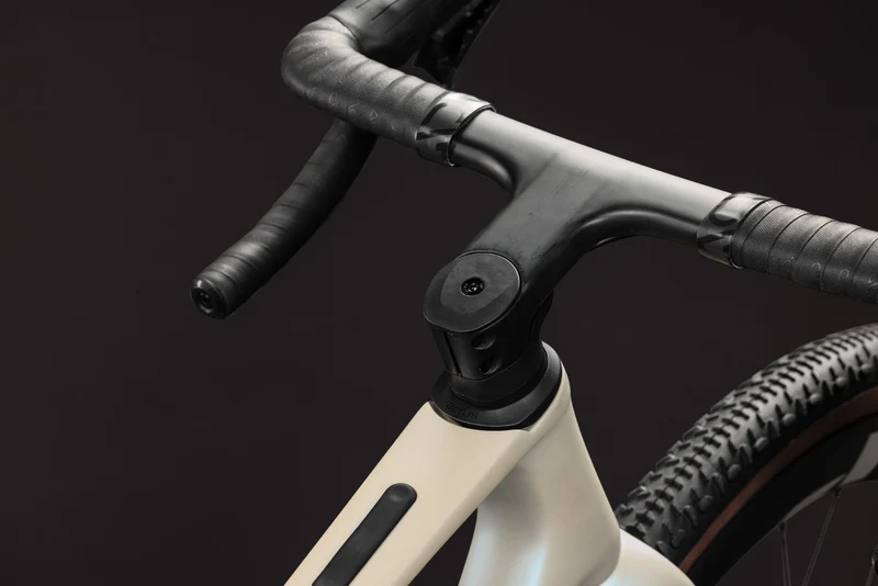 CUBE Nuroad C:62 SLX glintsand´n´black