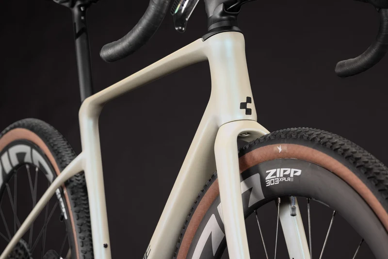 CUBE Nuroad C:62 SLX glintsand´n´black