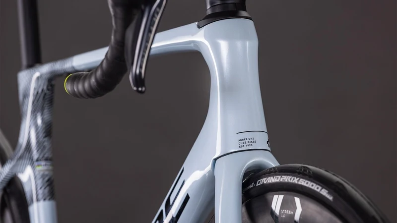 CUBE Agree C:62 Race glacier´n´black