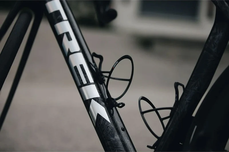 Elite Leggero Carbon Fibre Bottle Cage