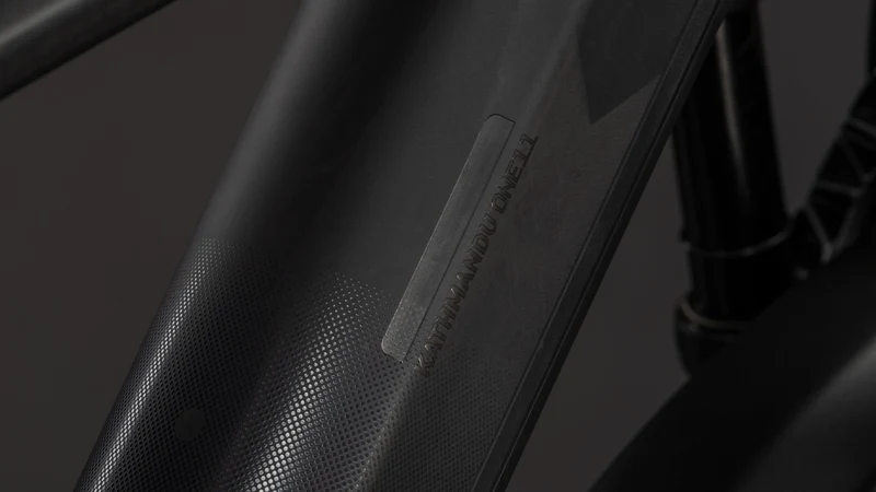 CUBE Kathmandu Hybrid ONE11 HPC SLT 800 carbon´n´silverdust