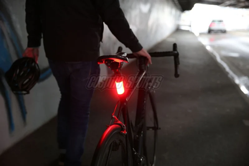 Knog Cobber Mid Fahrradlampe StVZO rote LED schwarz