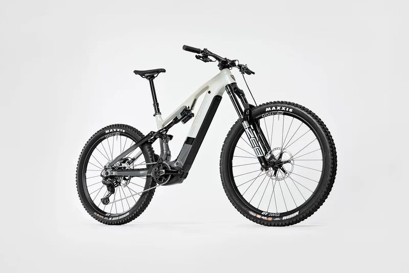 Centurion No Pogo R3000