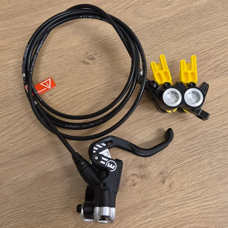 Magura MT5 eSTOP Scheibenbremse hinten | 4-Kolben | 2150 mm Leitung | Shiftmix 4 (Shimano I-Spec EV) | schwarz/silber | E-MTB