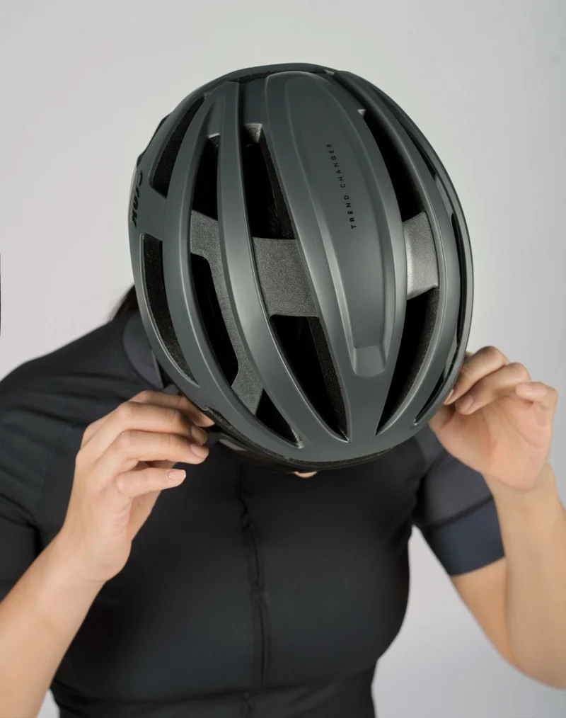 CRNK Helmer Hyper Fahrradhelm – Ultraleicht & aerodynamisch | Rennrad & E-Bike