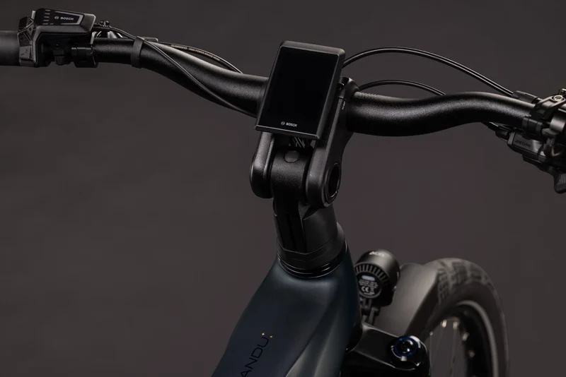 Cube Kathmandu Hybrid Pro 800 Wh E-Trekkingbike Trapeze 28" coal´n´black
