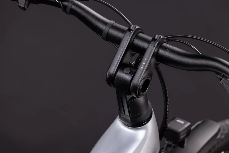 Cube Kathmandu Hybrid ONE 800 Wh E-Trekkingbike Trapeze 28" silverstar´n´reflex