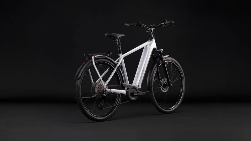 Cube Kathmandu Hybrid ONE 800 Wh E-Trekkingbike Diamant 28" silverstar´n´reflex