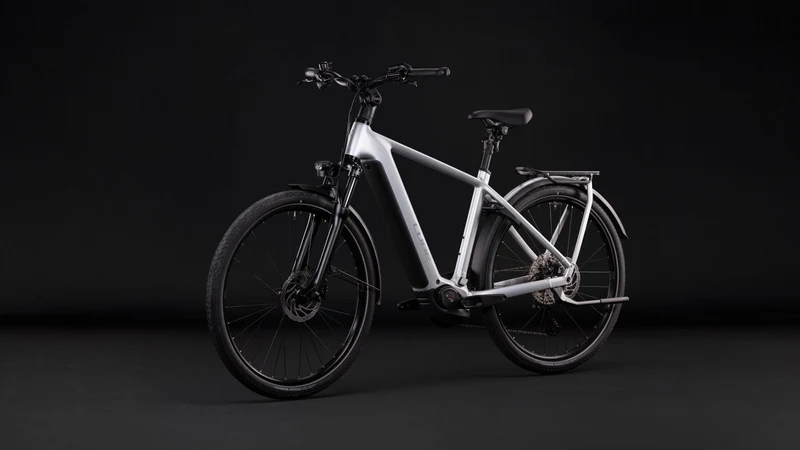 Cube Kathmandu Hybrid ONE 800 Wh E-Trekkingbike Diamant 28" silverstar´n´reflex